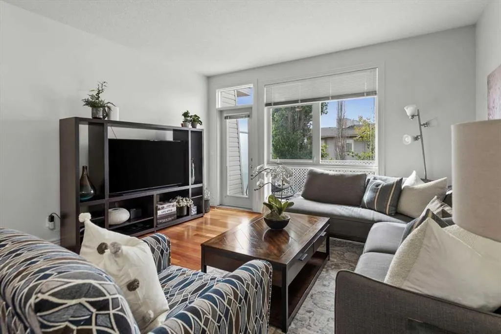164 Rockyledge View NW, #1