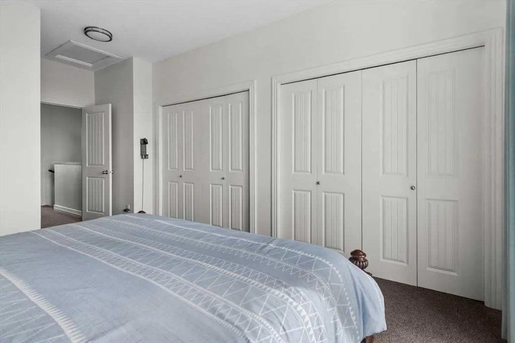 164 Rockyledge View NW, #1