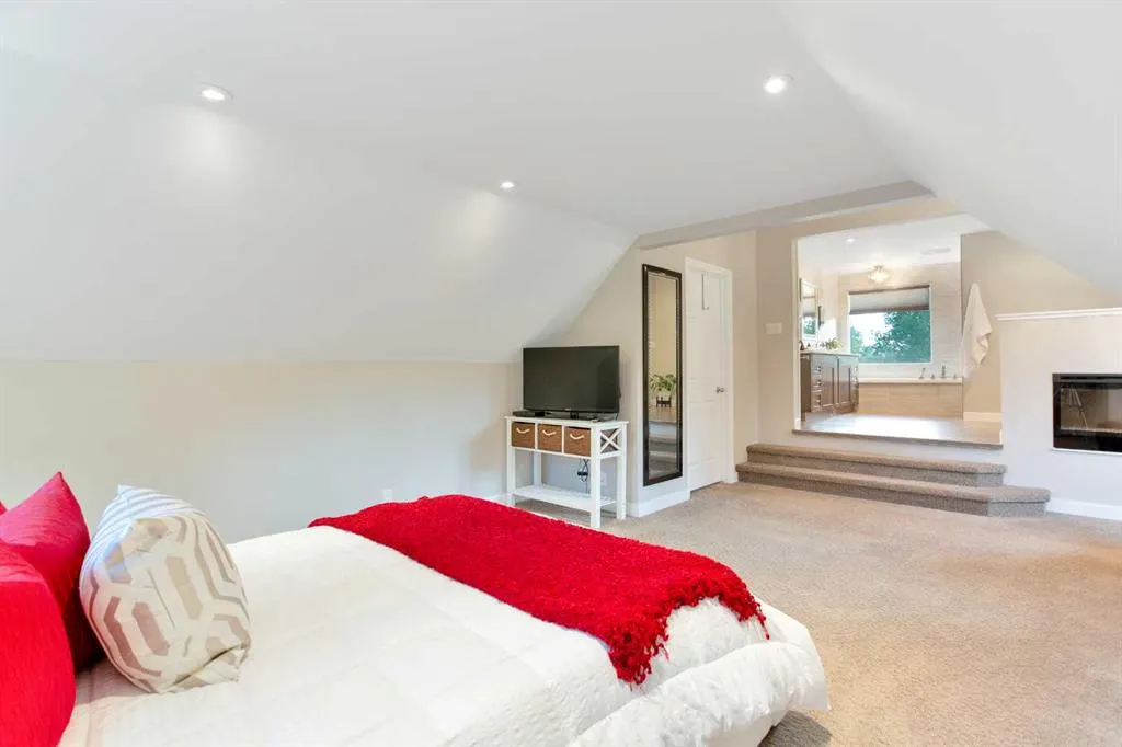 39 Canova Close SW