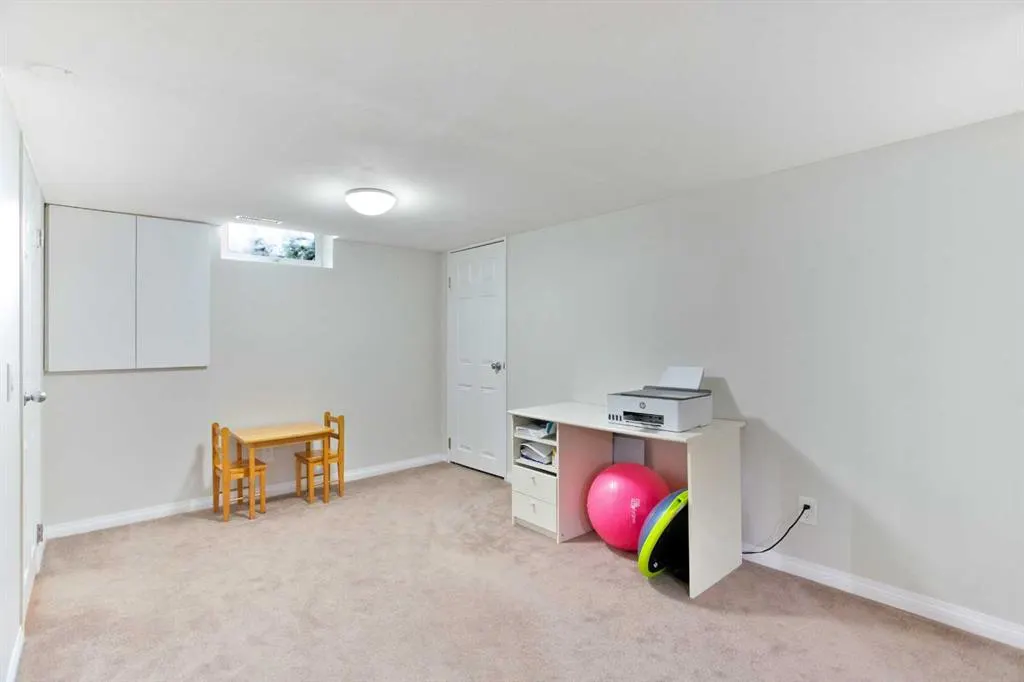 39 Canova Close SW