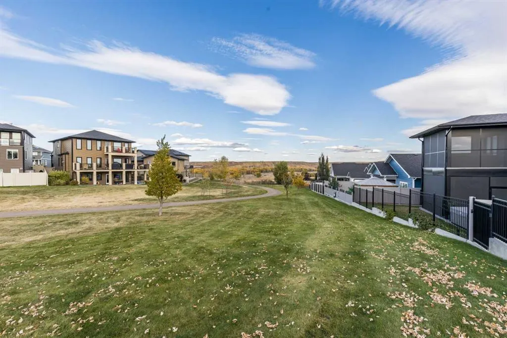 420 Ranchview Road NE