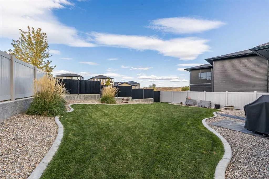 420 Ranchview Road NE