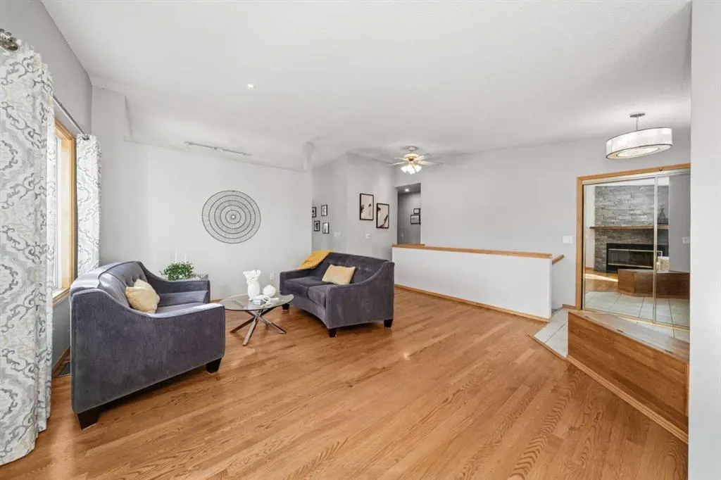 177 Hidden Vale Close NW