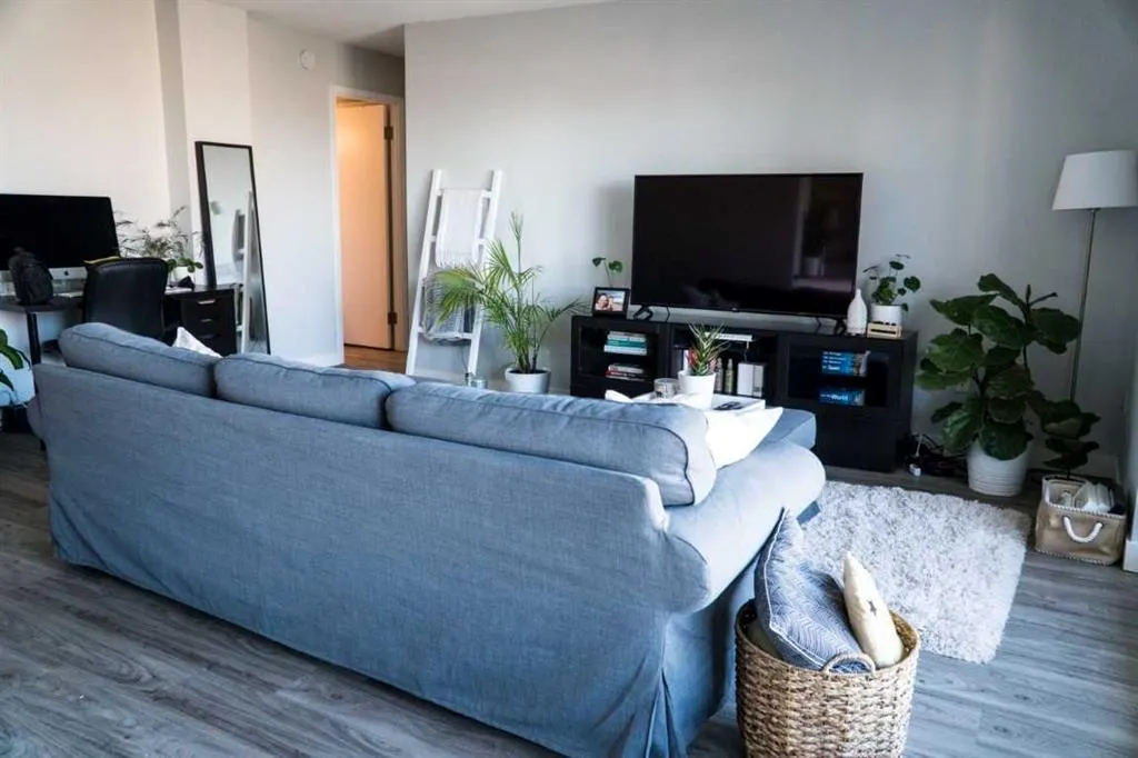 1330 15 Avenue SW, #903