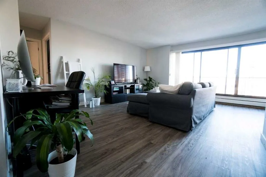1330 15 Avenue SW, #903