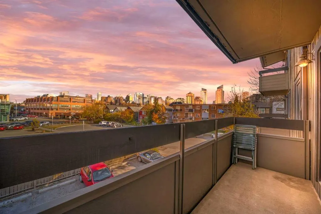 1222 Kensington Close NW, #304