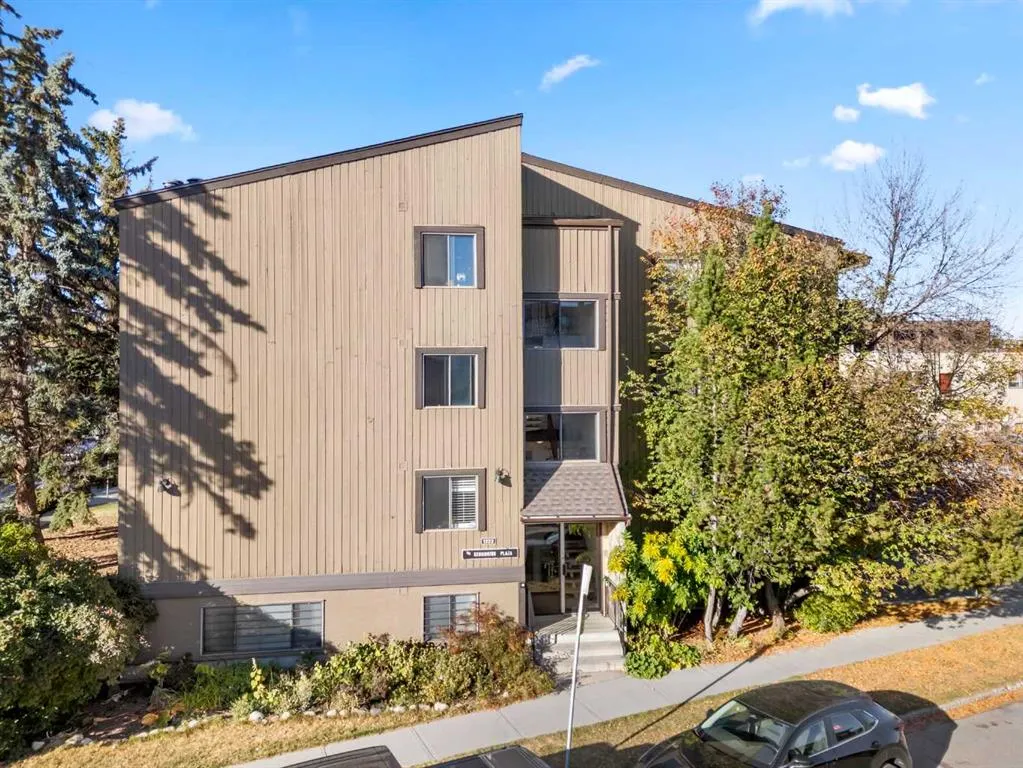 1222 Kensington Close NW, #304