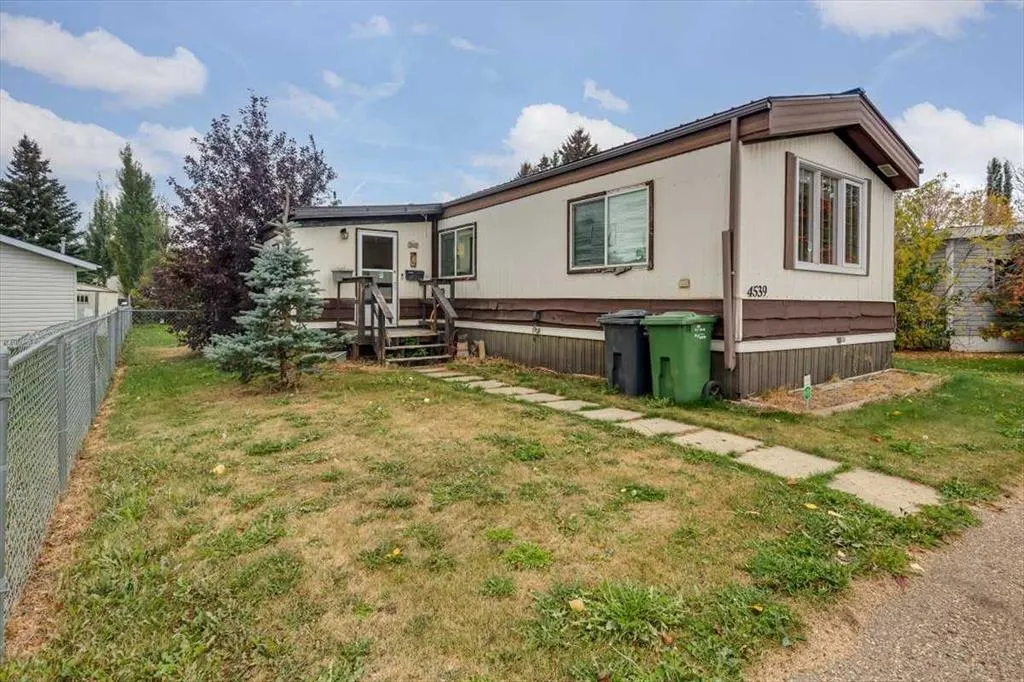 4539 Eastview Crescent