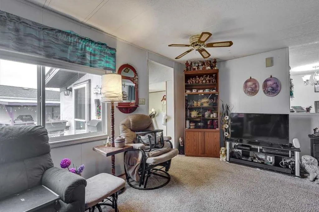 4539 Eastview Crescent