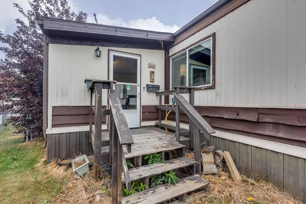 4539 Eastview Crescent