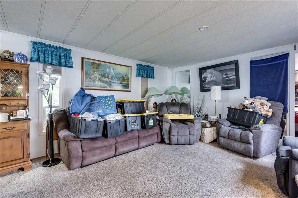 4539 Eastview Crescent