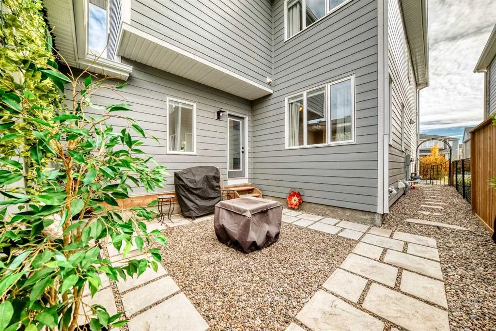 404 Yorkville Avenue SW