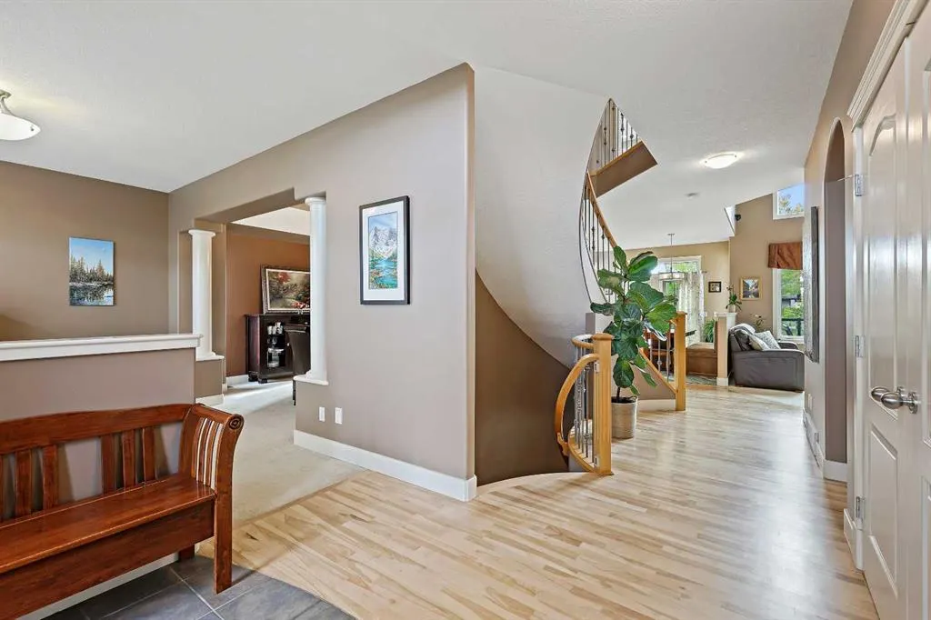 209 Discovery Ridge Way SW
