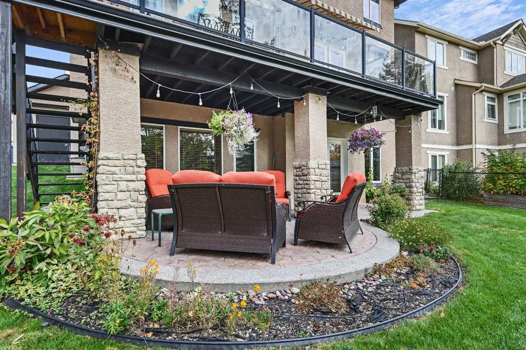 209 Discovery Ridge Way SW