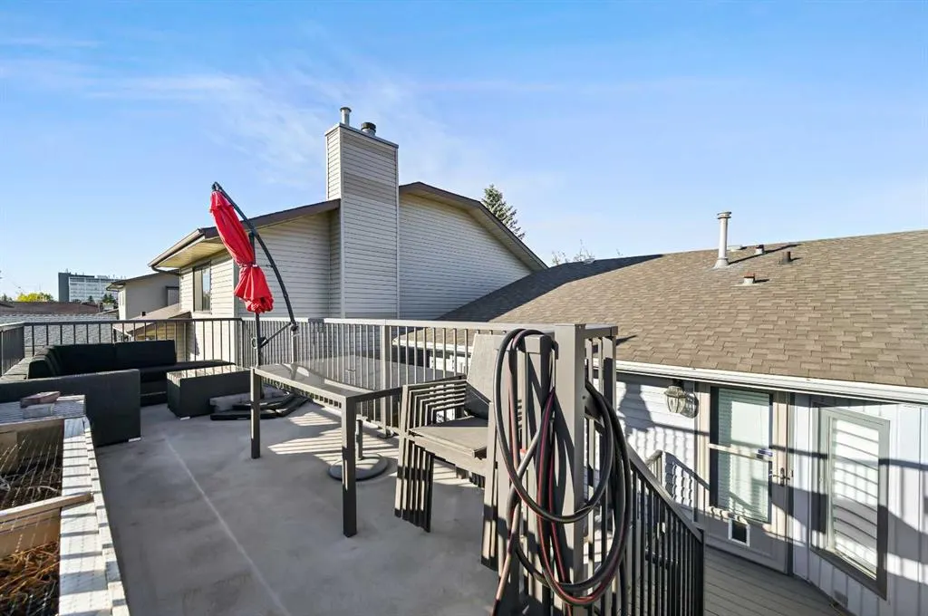 60 Ventura Road NE