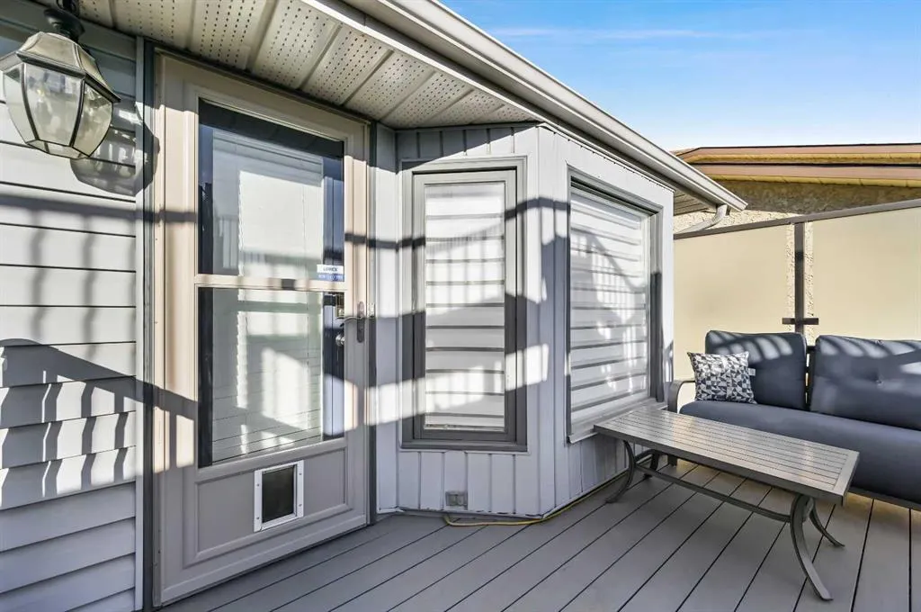 60 Ventura Road NE