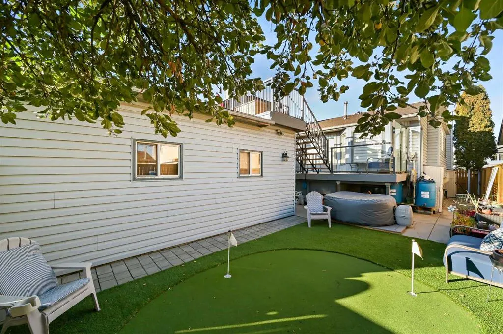 60 Ventura Road NE