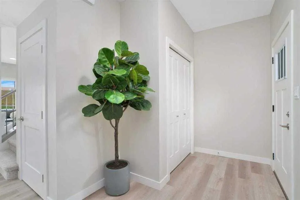 122 Norseman Close