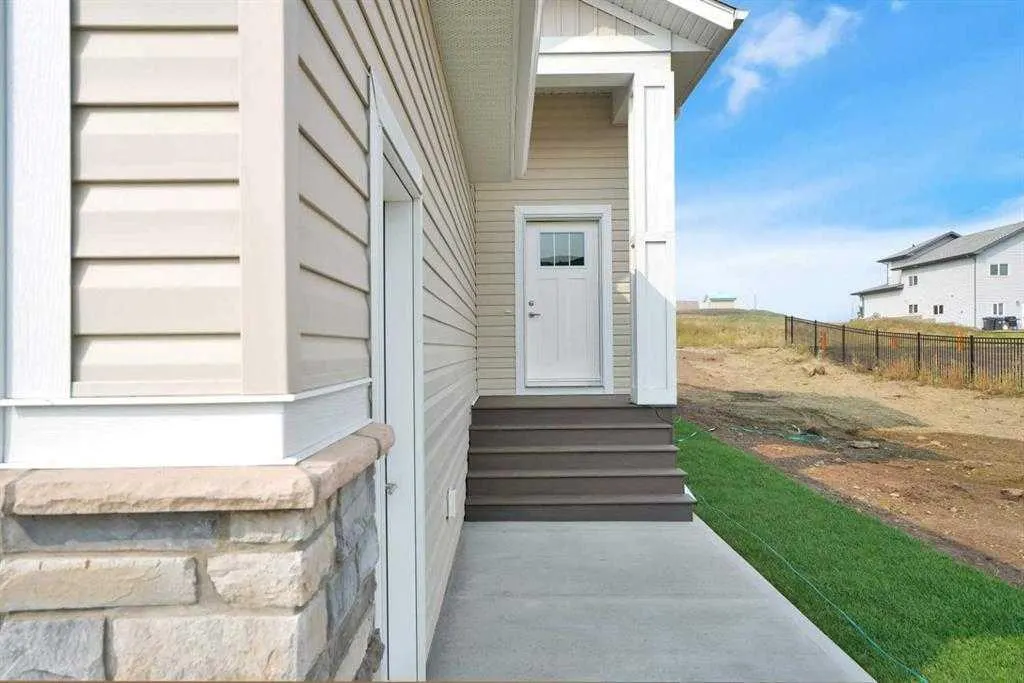 122 Norseman Close