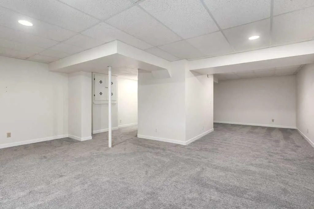1939 25A Street SW, #4
