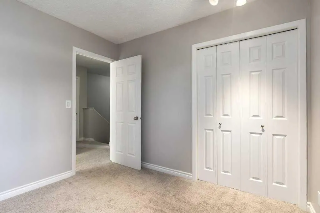 1939 25A Street SW, #4
