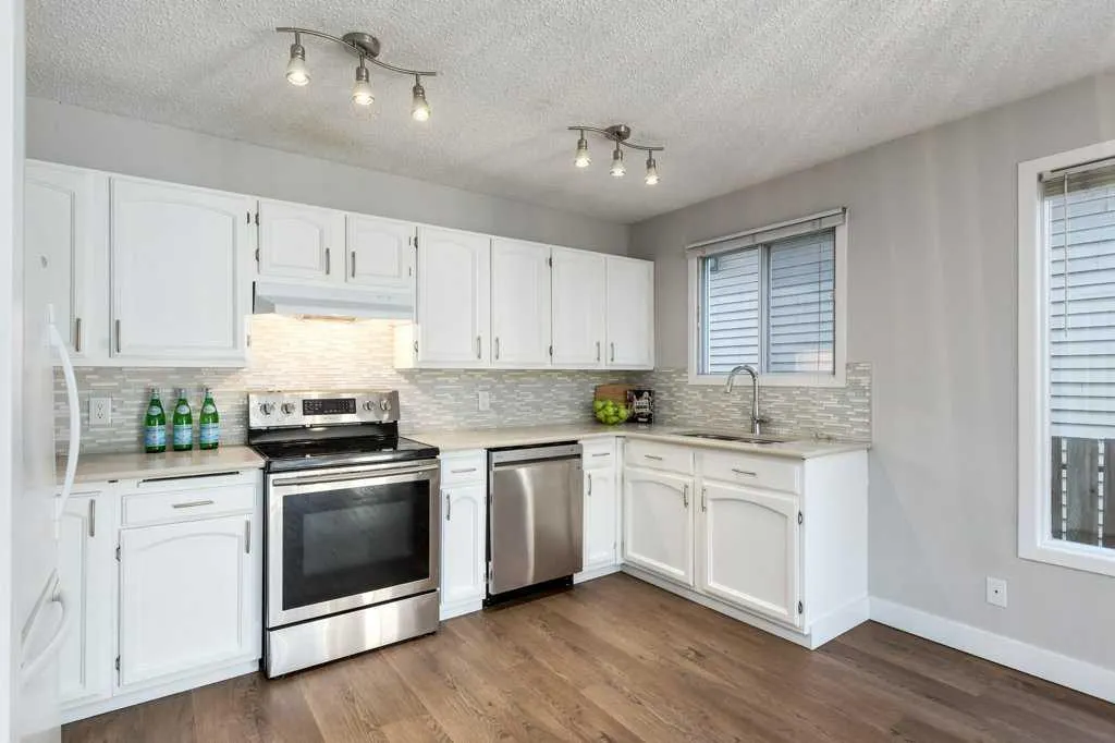 1939 25A Street SW, #4