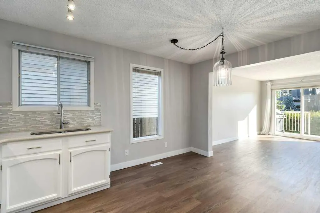 1939 25A Street SW, #4