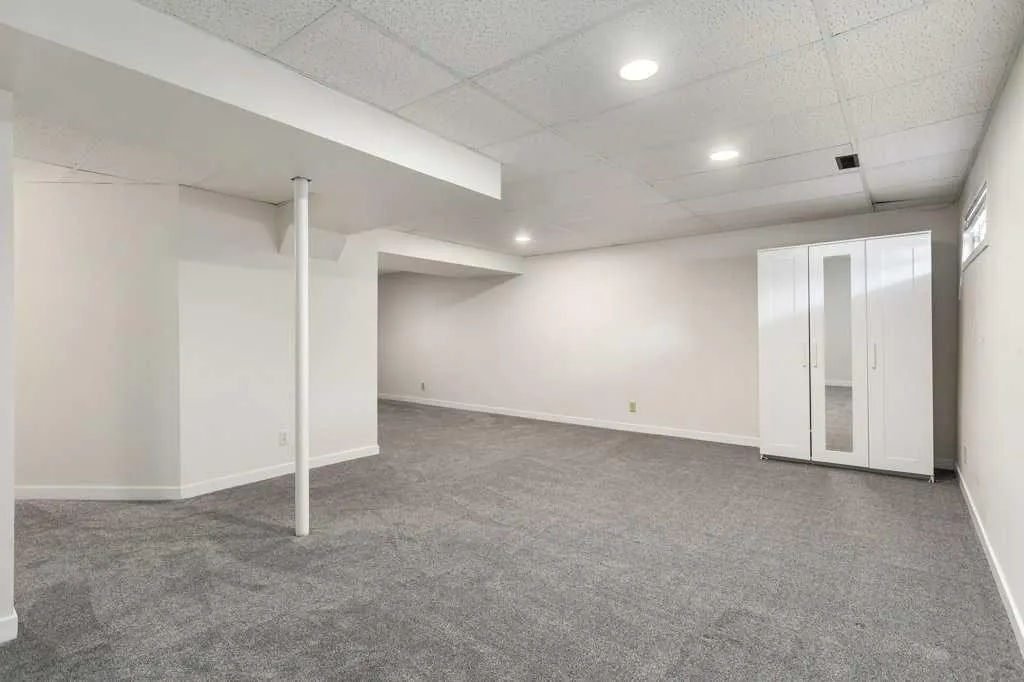 1939 25A Street SW, #4