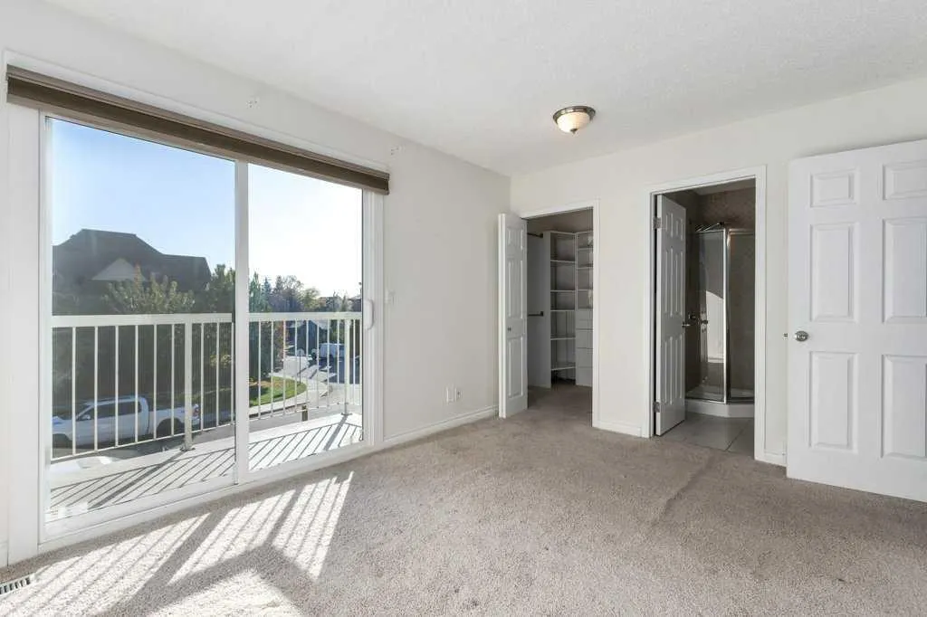 1939 25A Street SW, #4