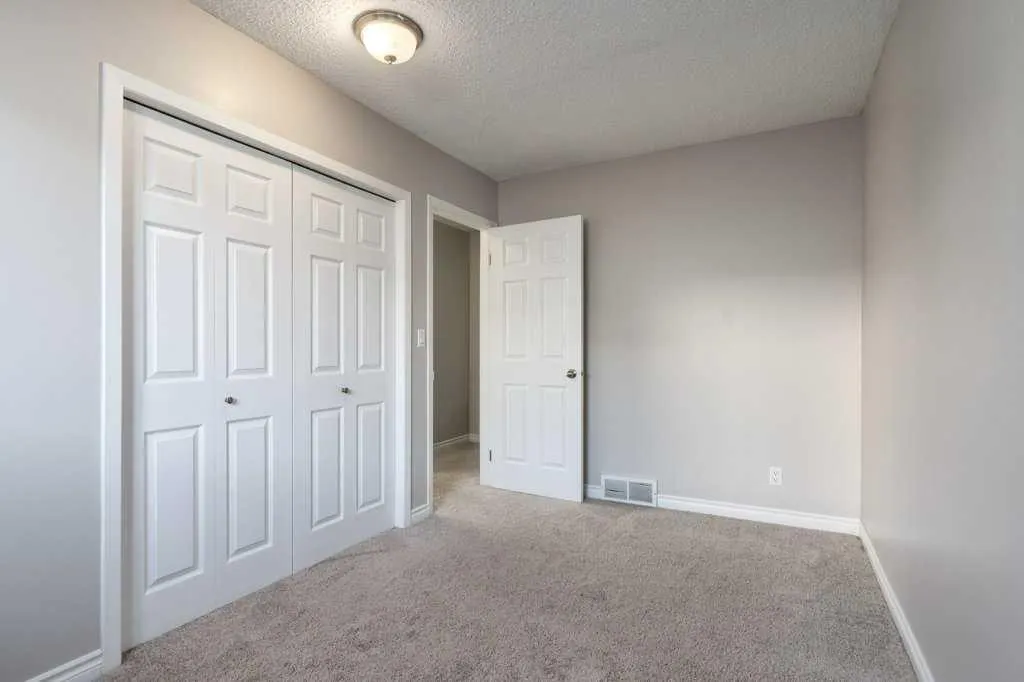 1939 25A Street SW, #4