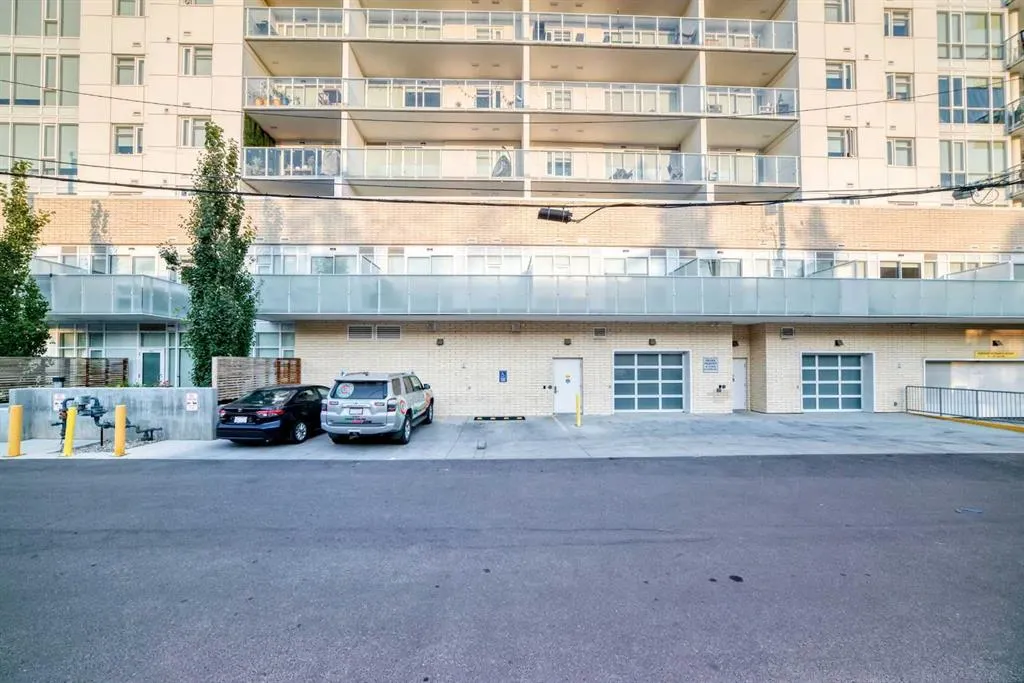 1107 Gladstone Road NW, #311