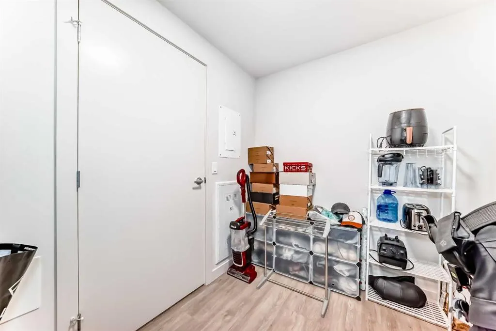 1107 Gladstone Road NW, #311