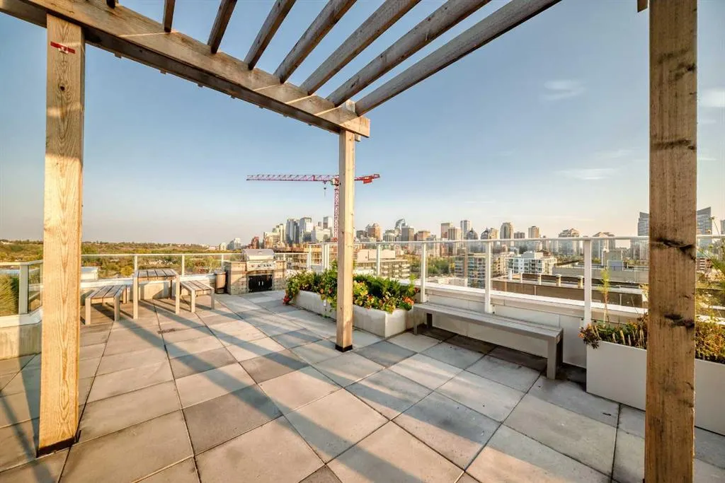 1107 Gladstone Road NW, #311