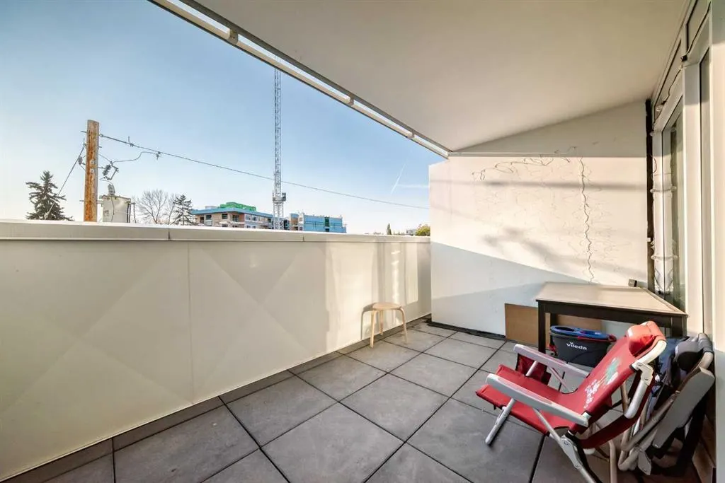 1107 Gladstone Road NW, #311