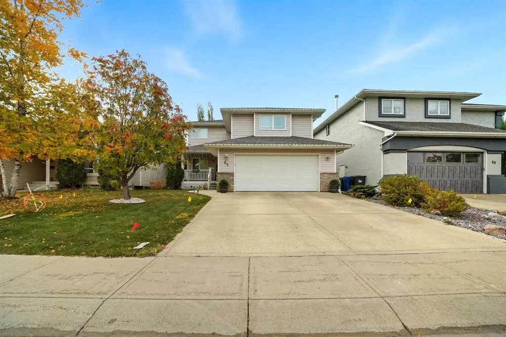 65 Asmundsen Avenue