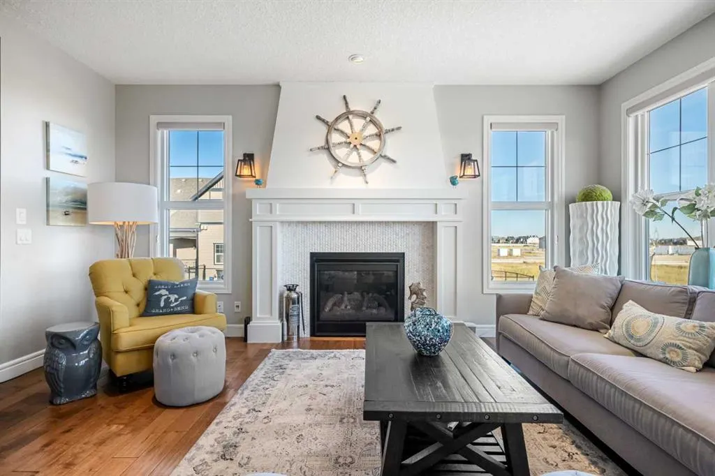 35 Mahogany Crescent SE
