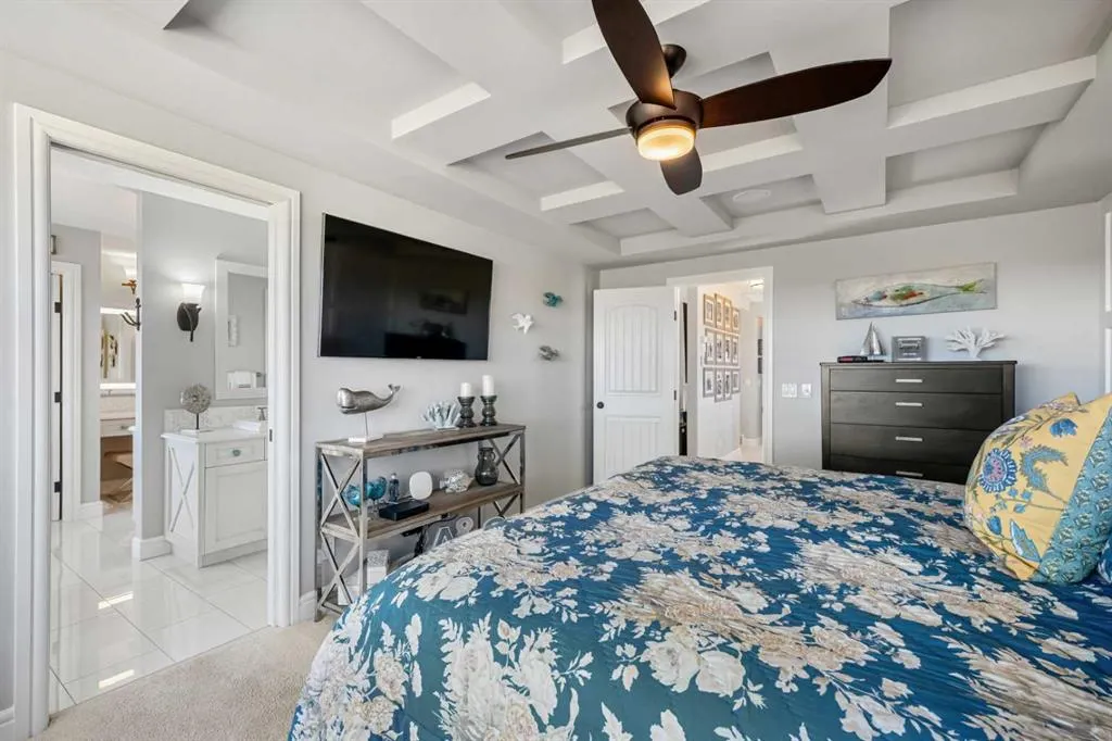 35 Mahogany Crescent SE