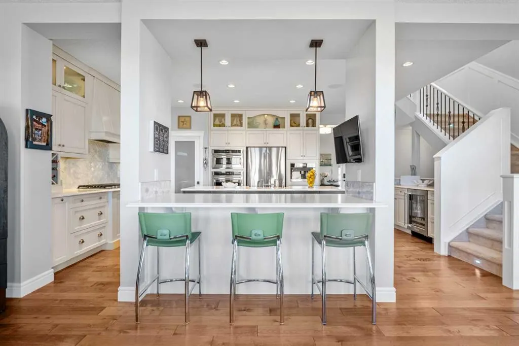 35 Mahogany Crescent SE