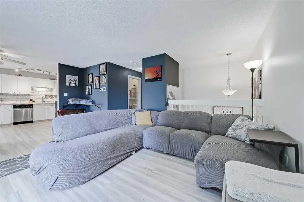 102 Sabrina Road SW