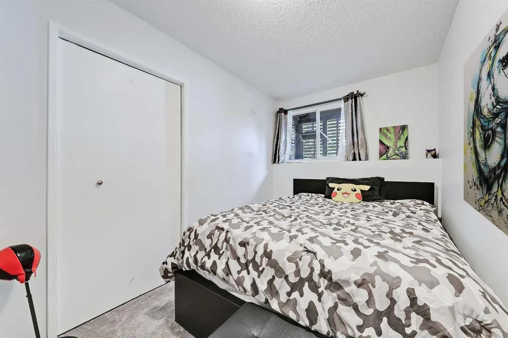 102 Sabrina Road SW