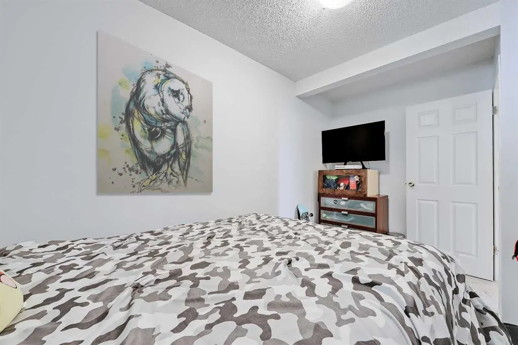 102 Sabrina Road SW