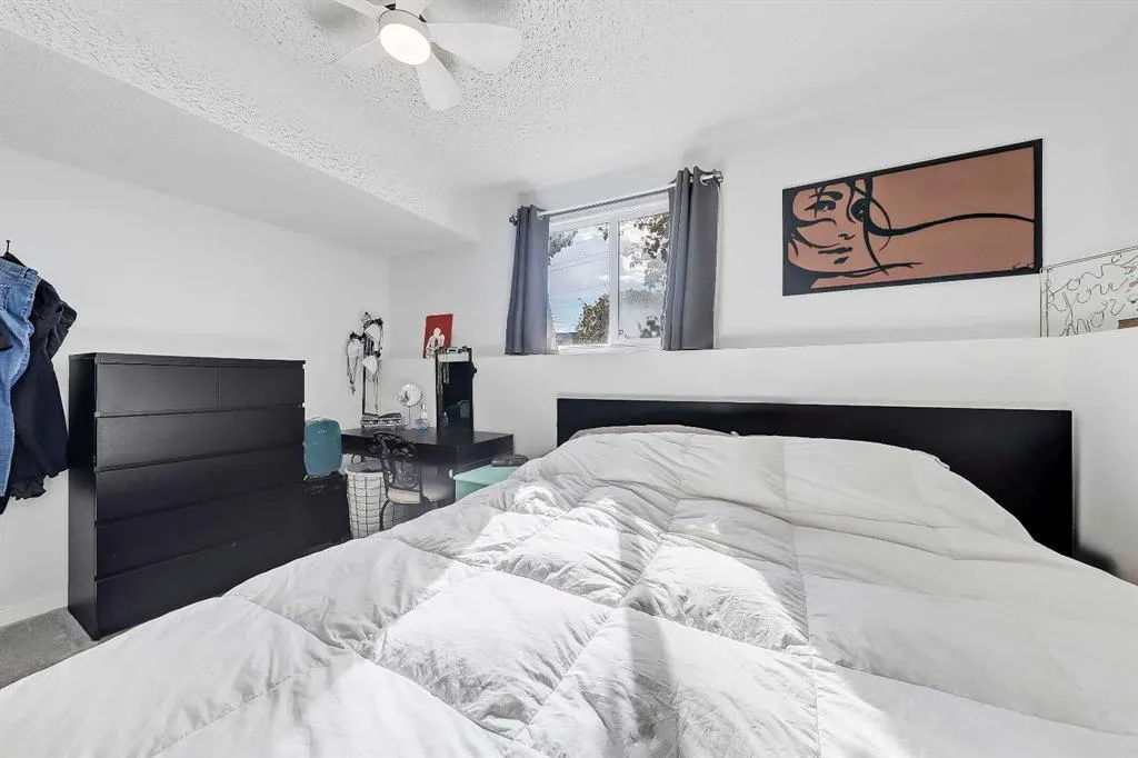 102 Sabrina Road SW