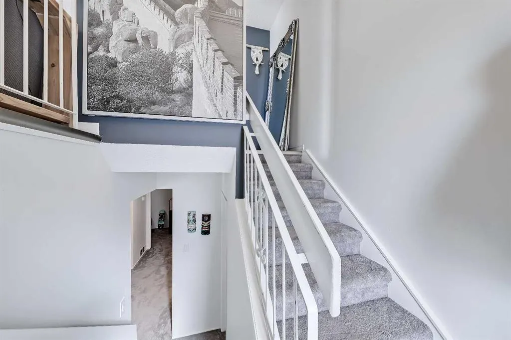 102 Sabrina Road SW
