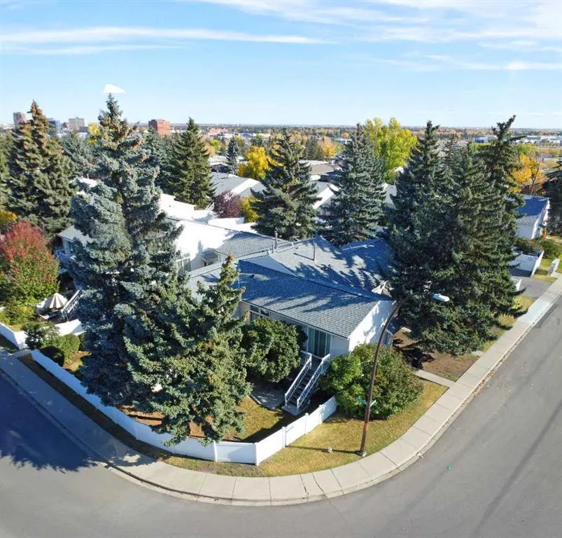 102 Sabrina Road SW