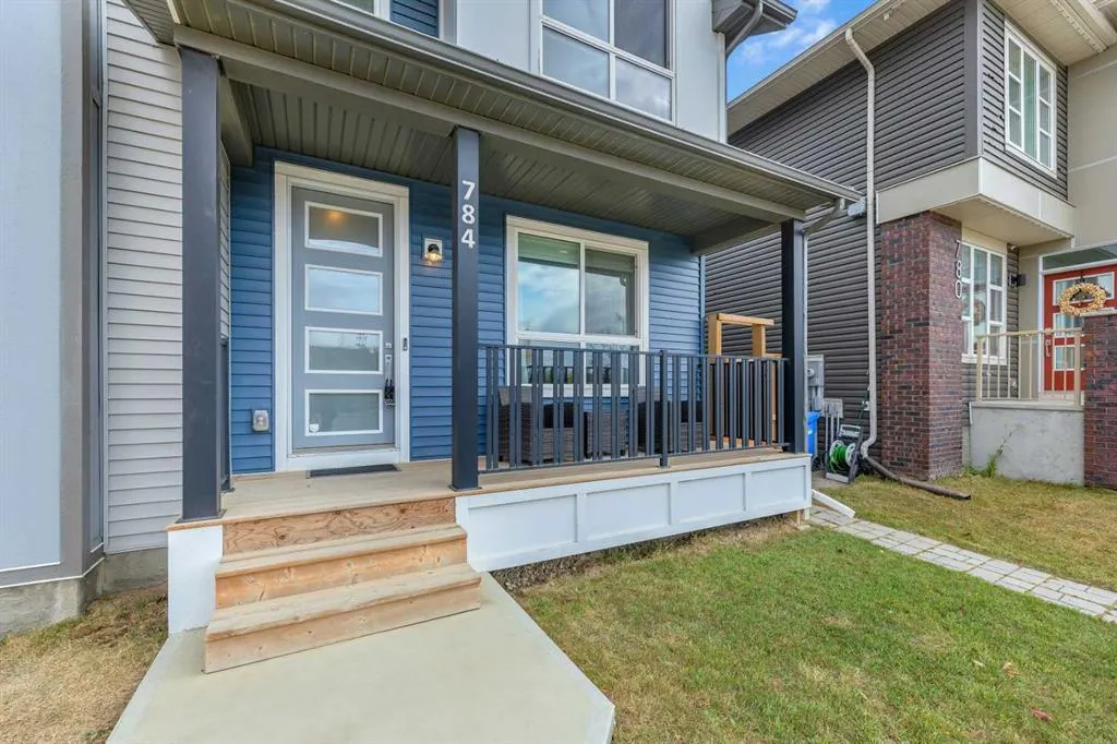 784 Livingston Hill NE
