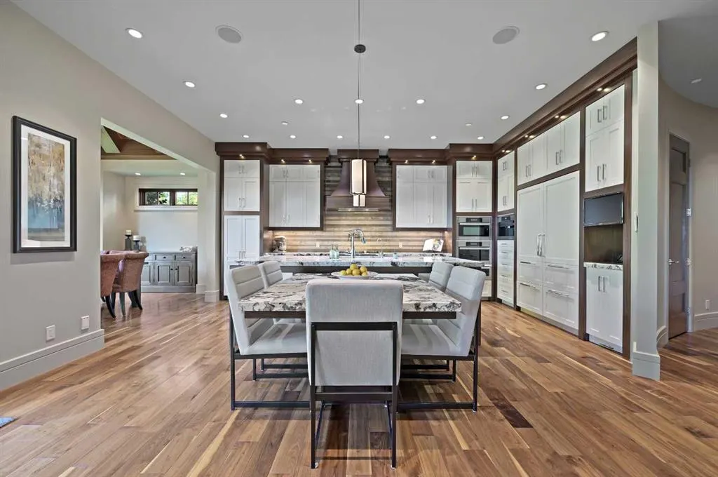 31 Spring Valley Heights SW