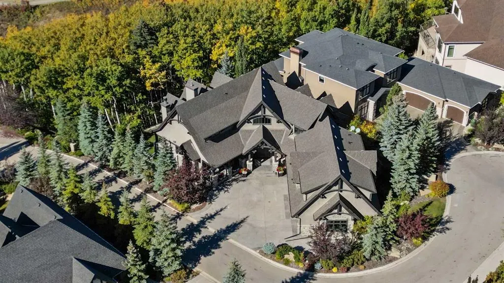 31 Spring Valley Heights SW