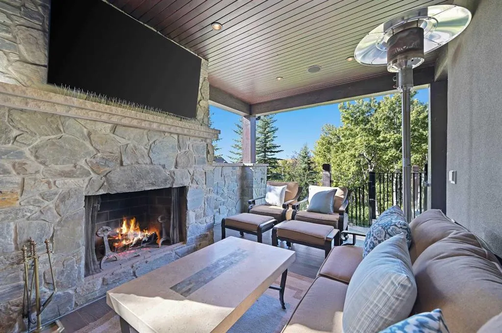 31 Spring Valley Heights SW