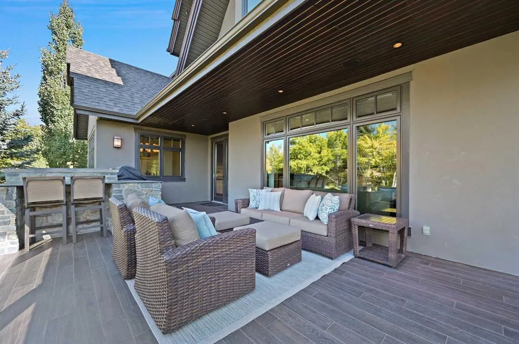 31 Spring Valley Heights SW