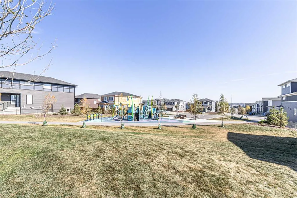 34 Amblefield Heights NW